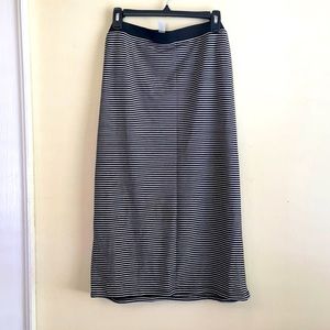 COPY - Old Navy soft maxi skirt, black/white, siz…
